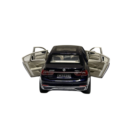 Black Luxury Sedan Die-Cast Metal Model Car with Opening Doors – 1:24 Scale