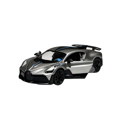 Bugatti Divo Silver Diecast Car Model with Display Case – 1:32 Scale Official Licensed Collectible