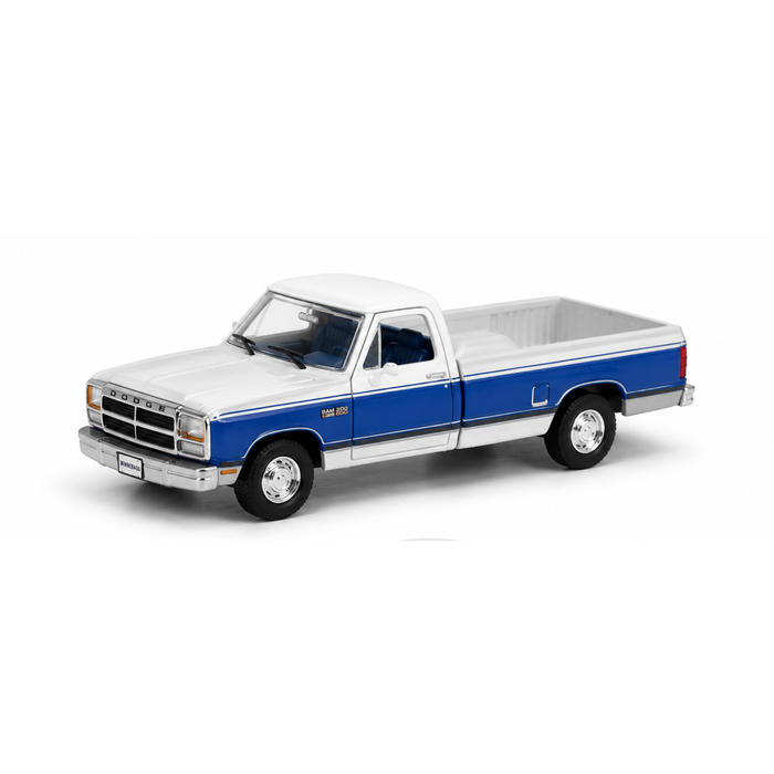 GreenLight Collectibles Winnebago Exclusive 1990 Dodge Ram D-250 with Winnebago Slide-In Camper 1:64 Diecast Model Truck