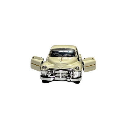 Vintage Classic Coupe Die-Cast Metal Toy Car – 1:32 Scale Collectible Model
