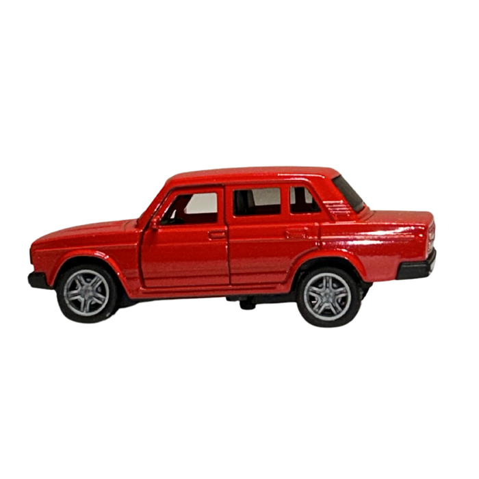 Red Classic Sedan Die-Cast Metal Toy Car – 1:32 Scale Collectible Model