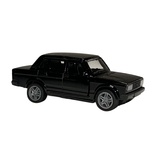 Die-Cast Luxury SUV Toy Car Model 1:32 Scale Metal Collectible Vehicle for Kids and Collectors