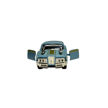 Classic Vintage Die-Cast Car Model 1:32 Scale – Blue Collectible Retro Car