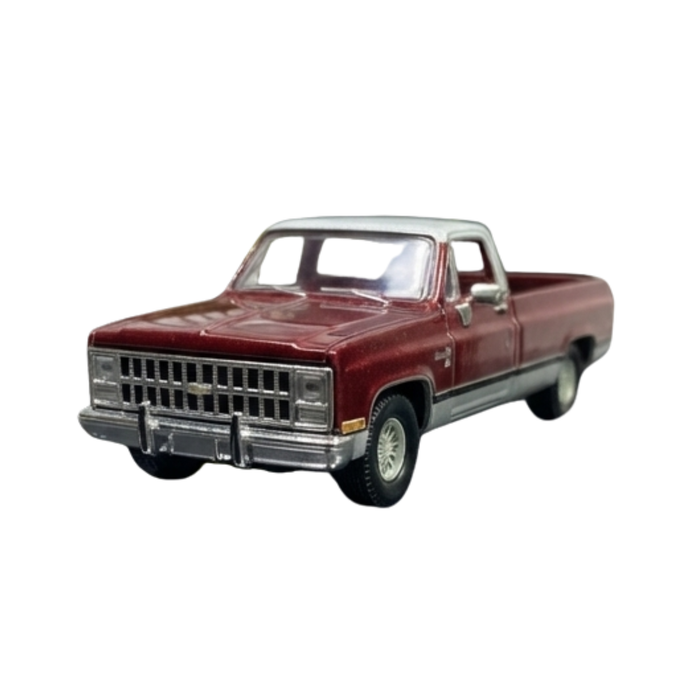 Chevrolet C/K Pickup | Error/Variety Piece – Winnebago Packaging - GreenLight 1:64 Scale