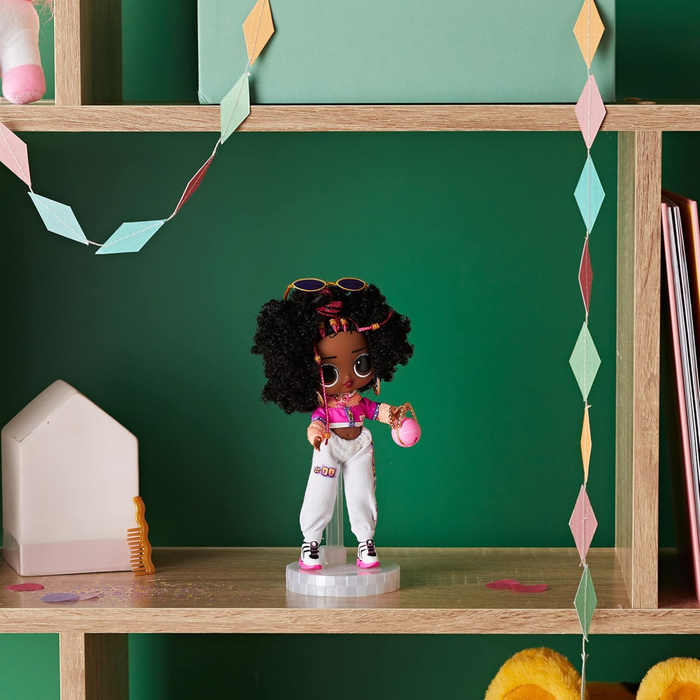 L.O.L. Surprise! Tweens Series 1 Hoops Cutie Fashion Doll – Unboxing Toy with Surprises