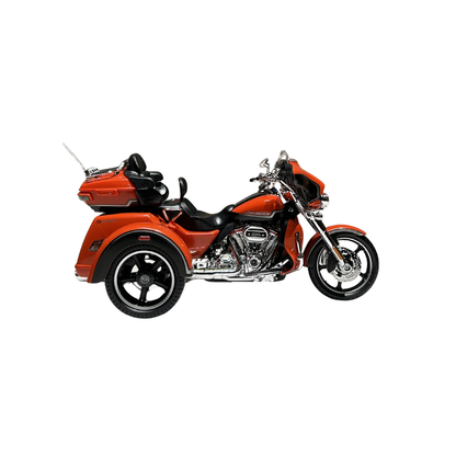 Maisto Harley-Davidson 2021 CVO Tri Glide Die-Cast Trike Motorcycle Model (1:12 Scale, 3+ Years)