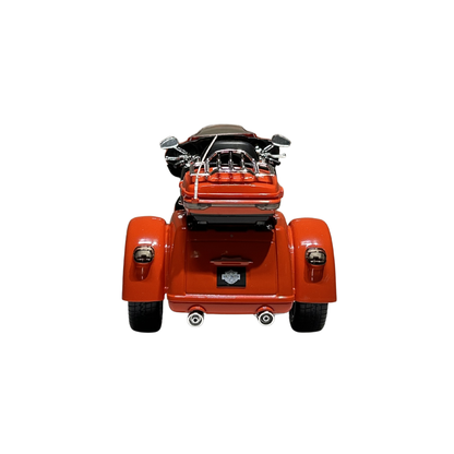 Maisto Harley-Davidson 2021 CVO Tri Glide Die-Cast Trike Motorcycle Model (1:12 Scale, 3+ Years)