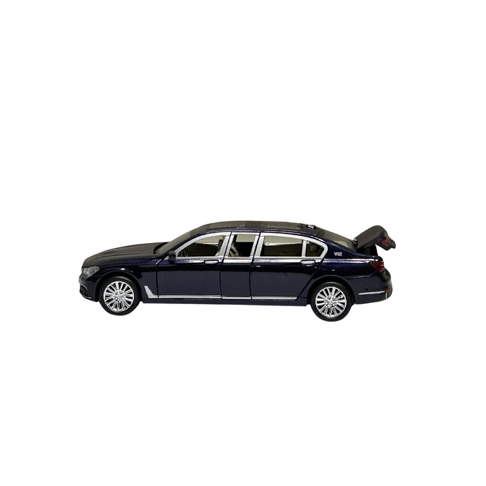 Black Luxury Sedan Die-Cast Metal Model Car with Opening Doors – 1:24 Scale