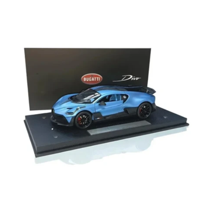 RW Bugatti Divo 1:32 Scale Die-Cast Model Car (Blue)