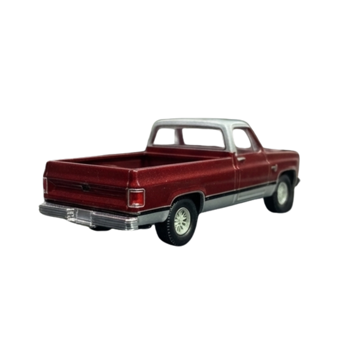 Chevrolet C/K Pickup | Error/Variety Piece – Winnebago Packaging - GreenLight 1:64 Scale