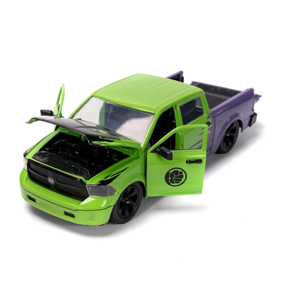 Marvel Avengers Hulk & 2014 Ram 1500 1:24 Scale Die-Cast Vehicle with Figure by Jada