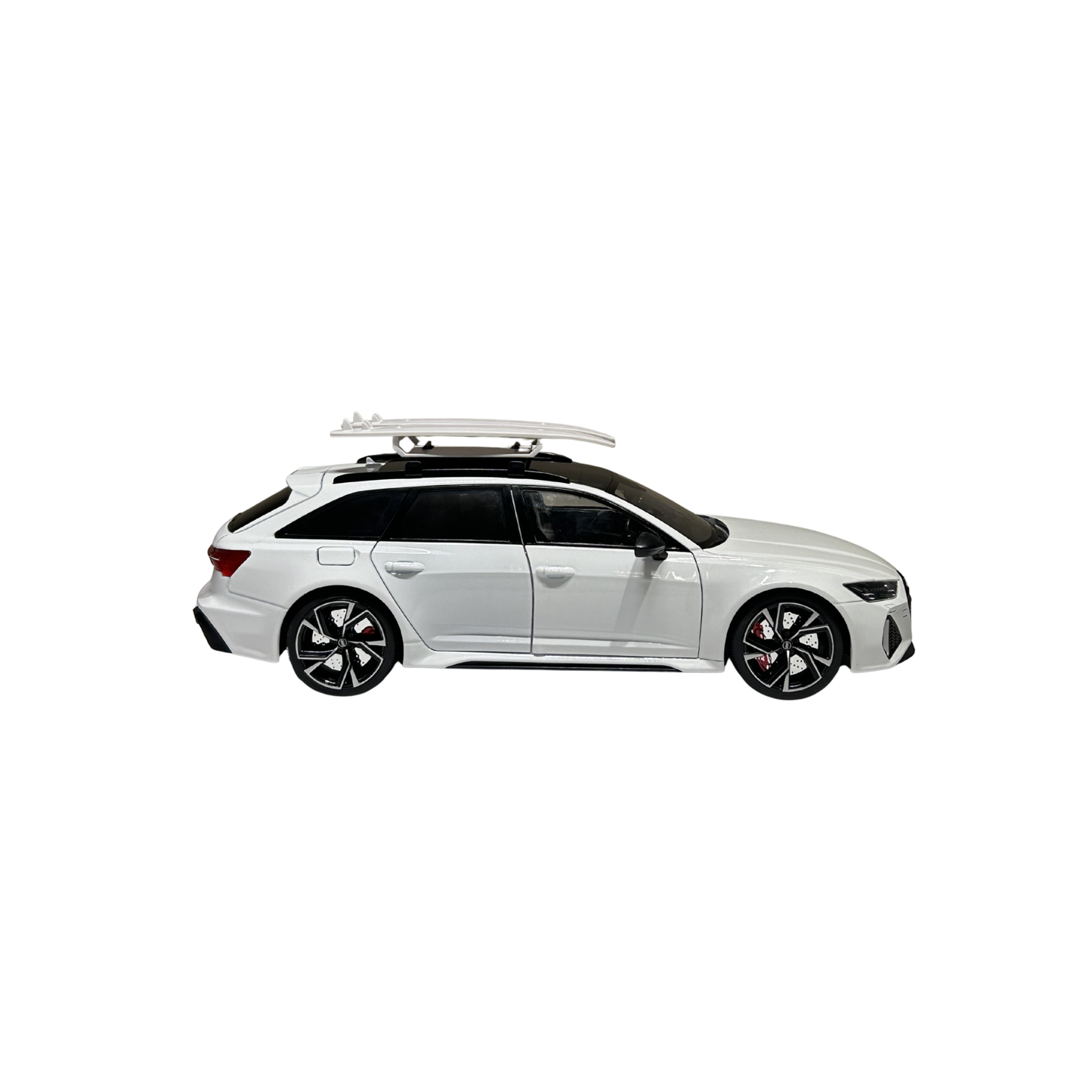 Audi RS 6 Avant Die-Cast Model Car – White Collectible Toy with Roof Rack | 1:18 Scale