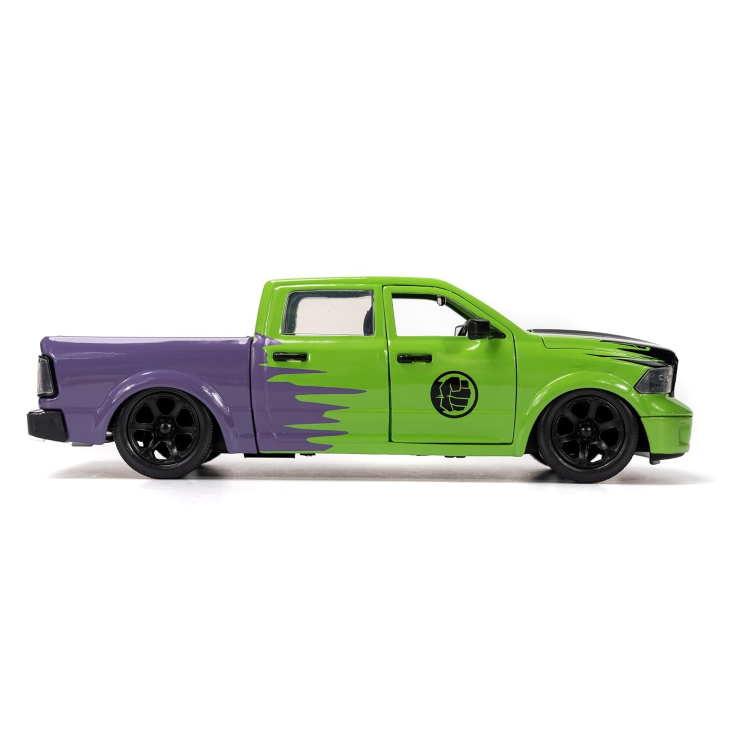 Marvel Avengers Hulk & 2014 Ram 1500 1:24 Scale Die-Cast Vehicle with Figure by Jada