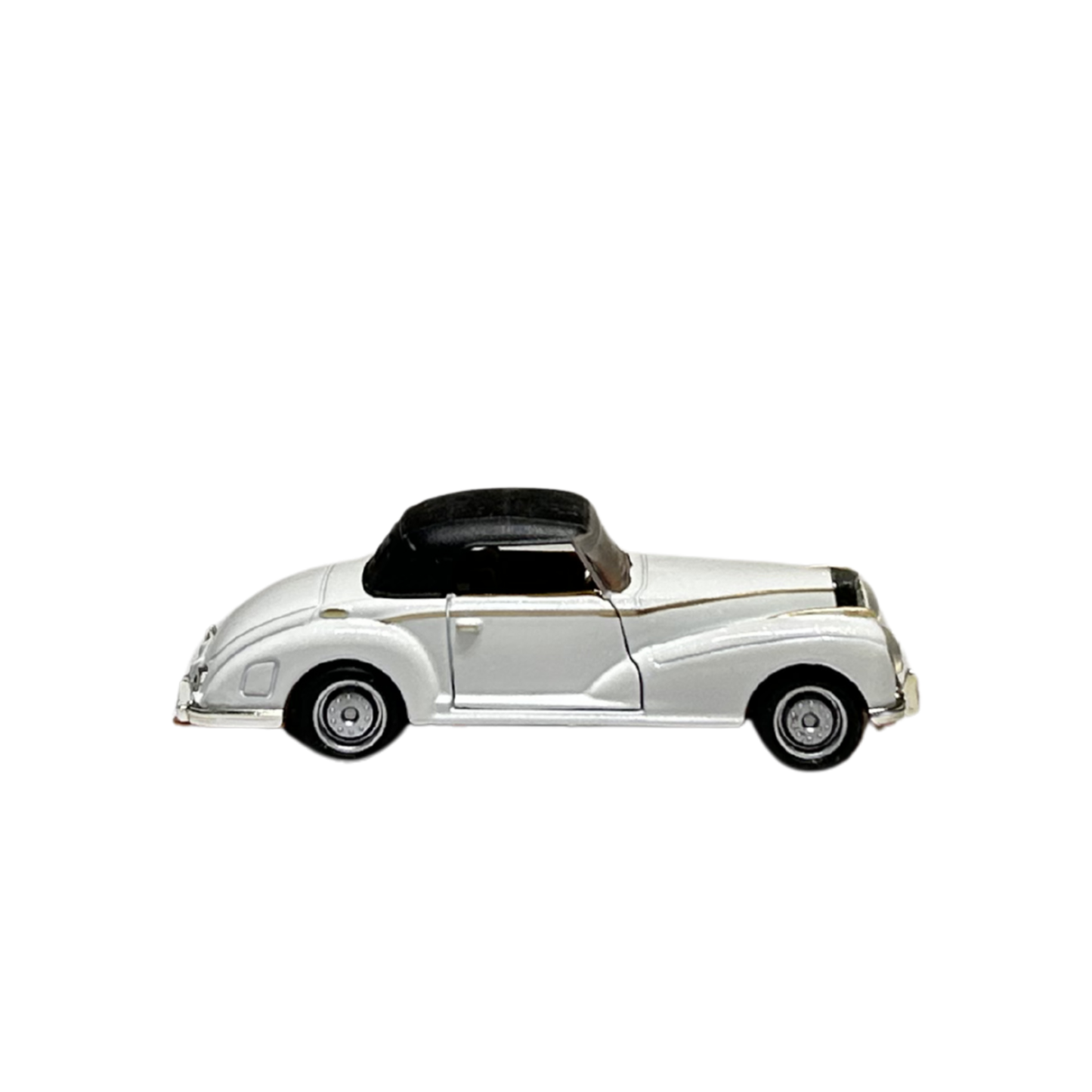 Vintage White Convertible Classic Car Die-Cast Model with Opening Doors | 1:32 Scale