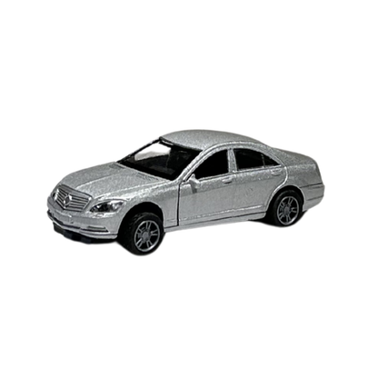 Silver Luxury Sedan Die-Cast Alloy Vehicle Model Car with Opening Doors | 1:32 Scale