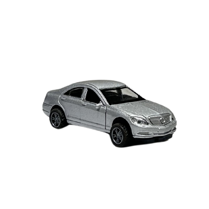 Silver Luxury Sedan Die-Cast Alloy Vehicle Model Car with Opening Doors | 1:32 Scale
