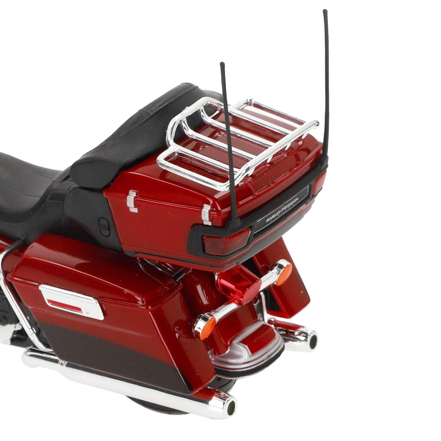 Maisto 1:12 Scale Harley-Davidson CVO Tri Glide Motorcycle (Metallic Red)