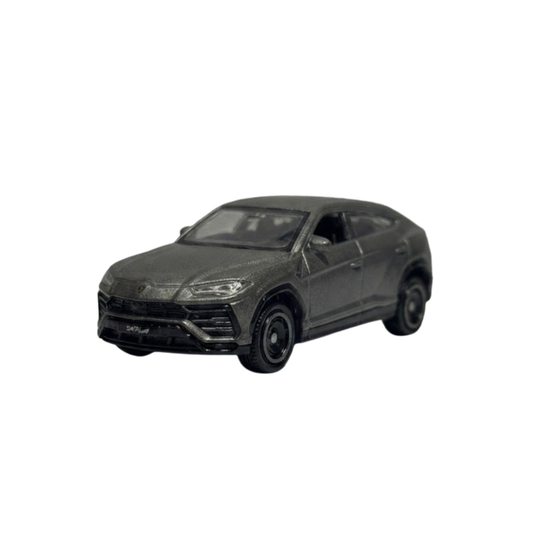 Lamborghini Urus – Aggressive Performance SUV Collectible